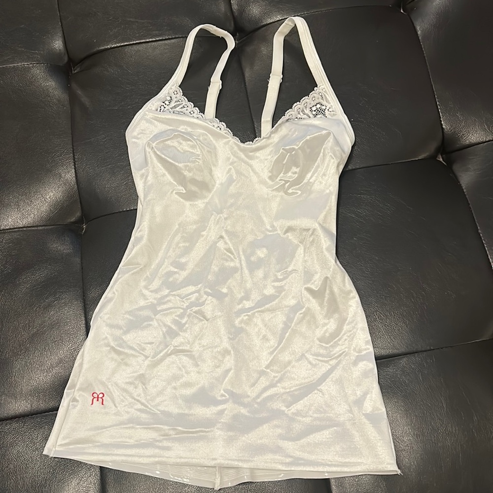 Ruby Ribbon white lace v neck cami
